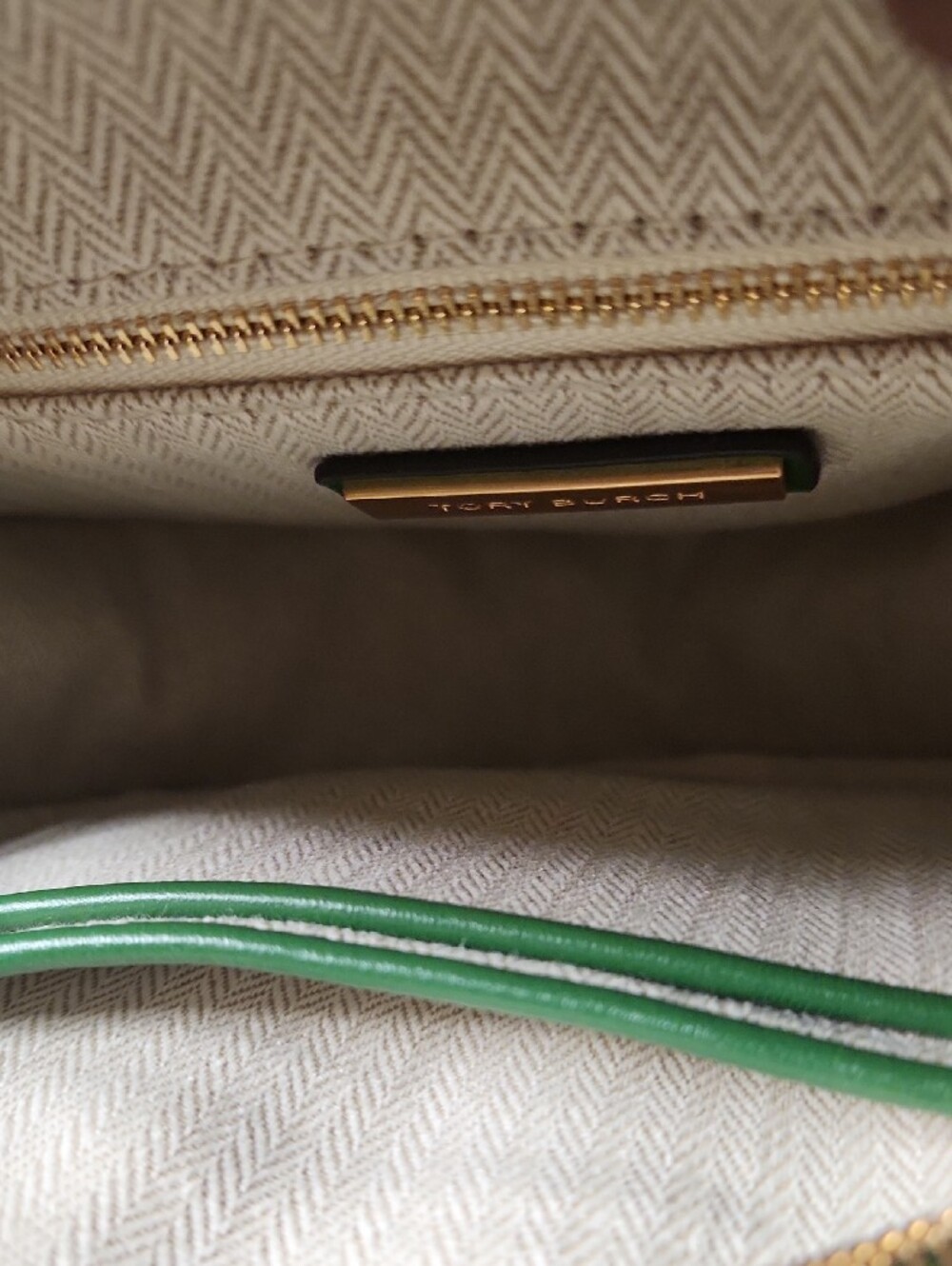 Tory Burch Kira Chevron Green Quilted Leather Circle Crossbody Bag - Picture 9 of 12